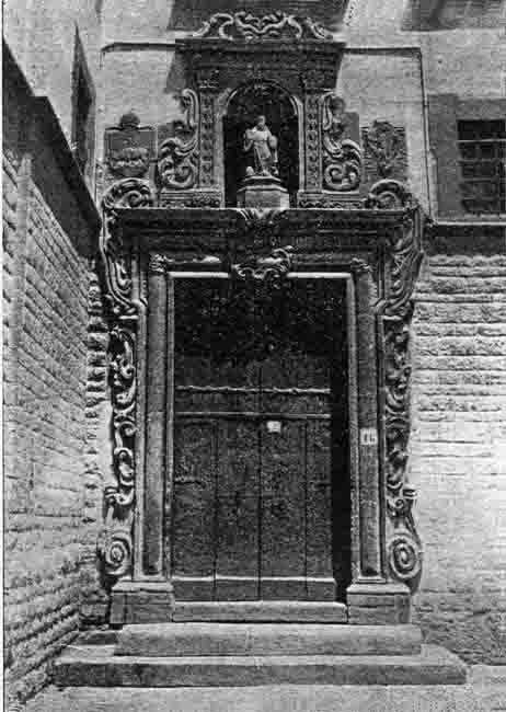 portale del Convento