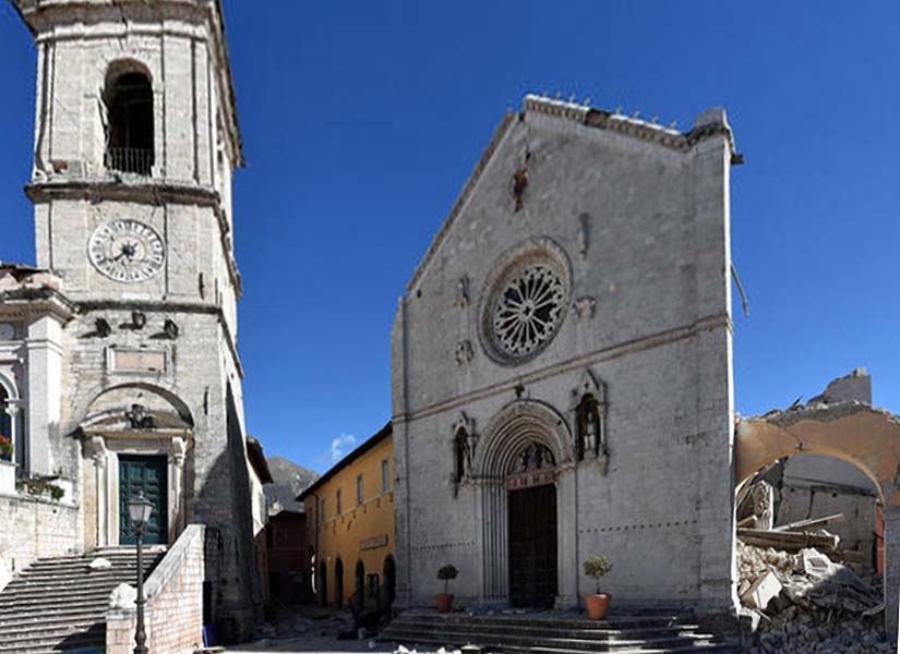 Basilica di S. Benedetto a Norcia distrutta dal terremoto (foto tratta da "La difesa del Popolo" di Padova)