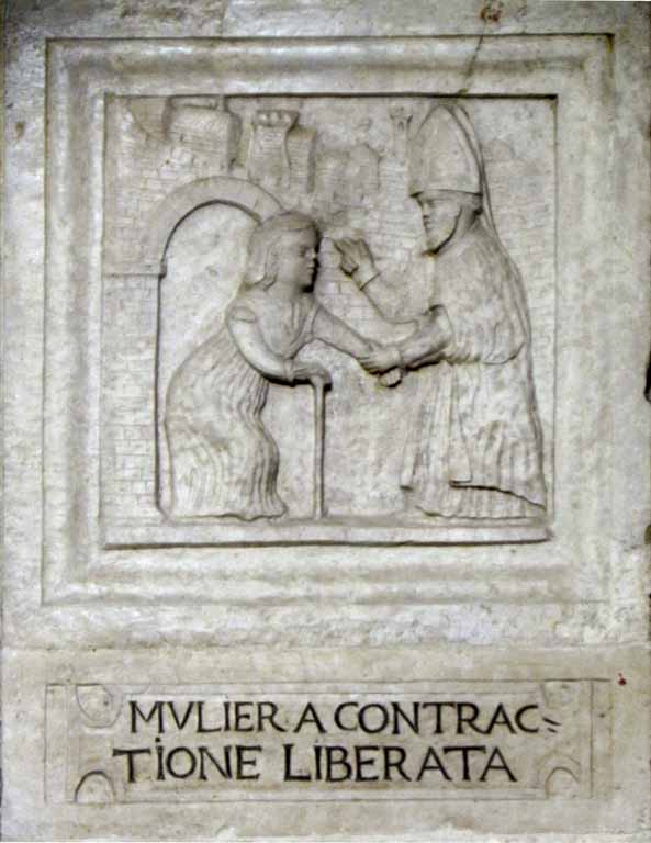 2^ formella sul pilastro destro dell'arco della cappella di San Riccardo: il Santo guarisce una donna inferma