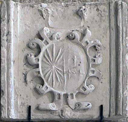 stemma D'Angi-De lBalzo presso la cappella della Sacra Spina