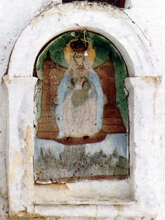Pittura ad olio della Madonna dei Miracoli, in Via Fellecchia, 10 - prima del restauro