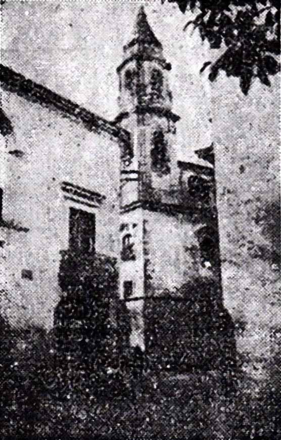 Il campanile visto da P.za La Corte prima della demolizione